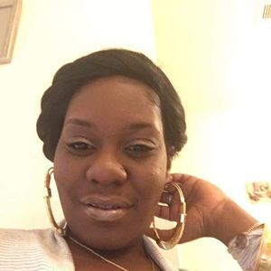 Meet your Posher, Latoya